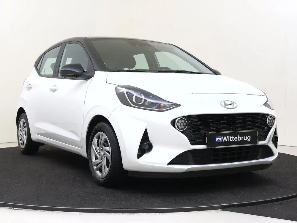 Hyundai I10 1.0 67PK Premium Parkeerhulp uit 2023, foto 3