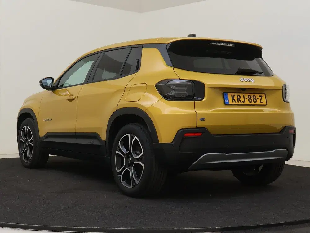 Jeep Avenger Summit 54 kWh 156PK Camera uit 2024, foto 4