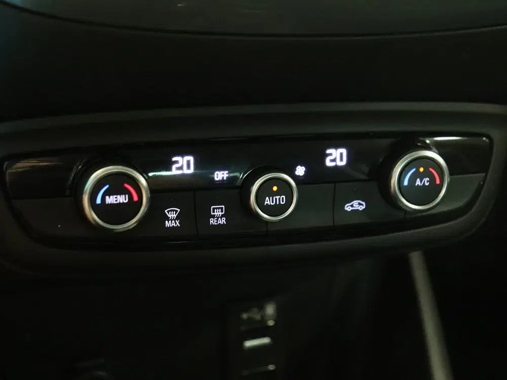 Opel Crossland 1.2 Turbo Elegance uit 2024, foto 20