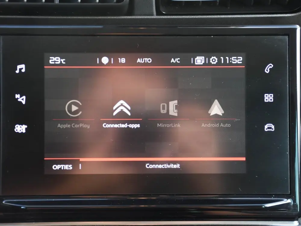 Citroën C3 Aircross Shine 1.2 PureTech 110pk NAVI | DAB | C uit 2019, foto 18