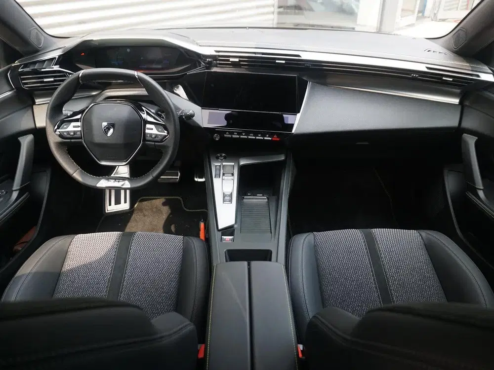 Peugeot 308 SW 1.6 Plug-in Hybrid 225 GT (bj 2024) uit 2024, foto 9