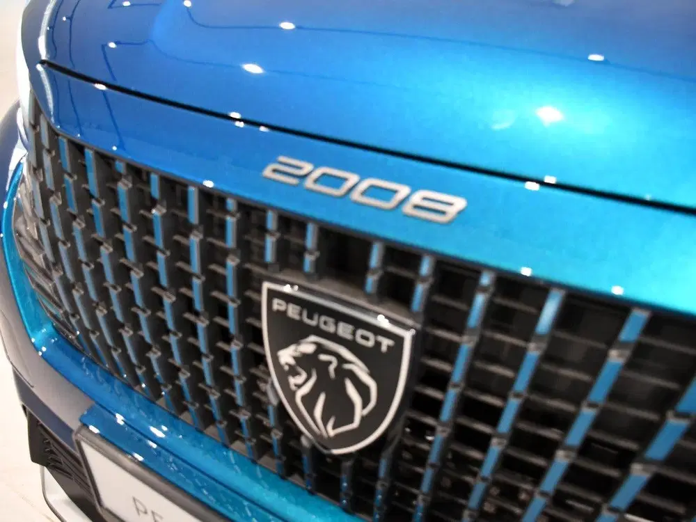 Peugeot 2008 1.2 Hybrid 145 Allure (bj 2026 uit 2026, foto 14