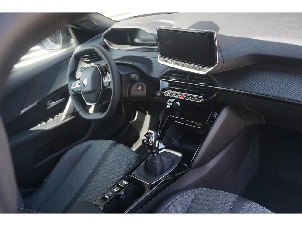 Peugeot 2008 1.2 PureTech 100 Allure 180 Camera uit 2024, foto 8