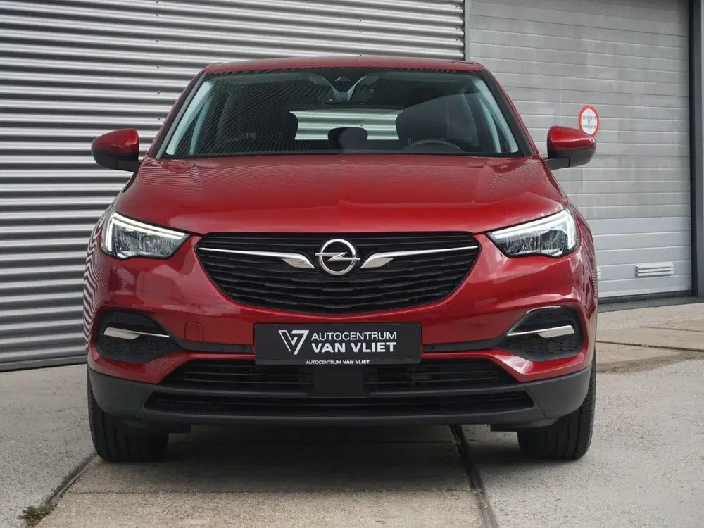 Opel Grandland X 1.6 Turbo Hybrid Business Edition uit 2021, foto 3