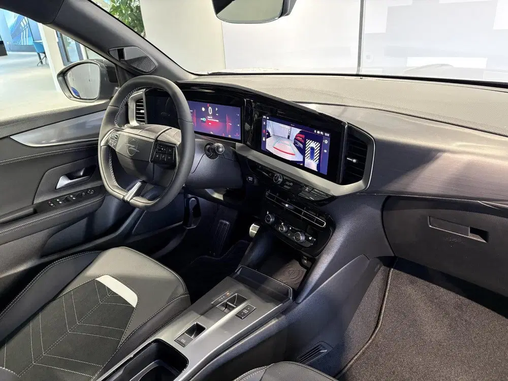 Opel Mokka 1.2 Turbo Hybrid GS Zwart dak (bj 2026) uit 2026, foto 6