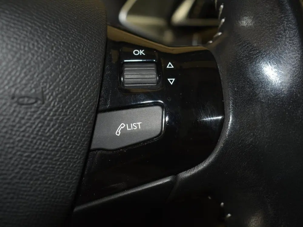 Peugeot 308 1.2 PureTech Allure | 130pk | Panoramadak | Trek uit 2019, foto 10