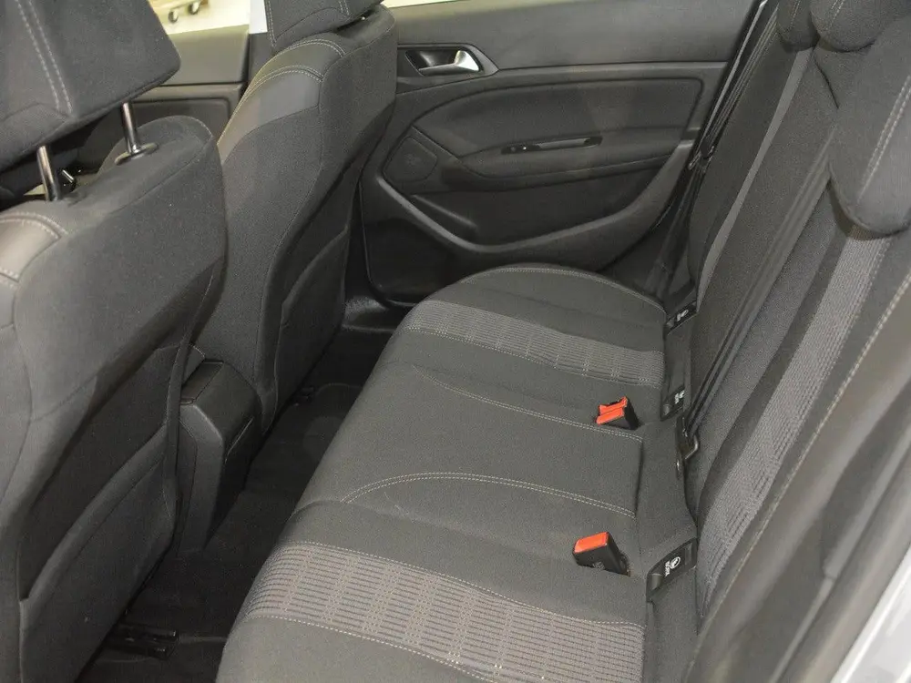 Peugeot 308 1.2 PureTech Allure | 130pk | Panoramadak | Trek uit 2019, foto 15