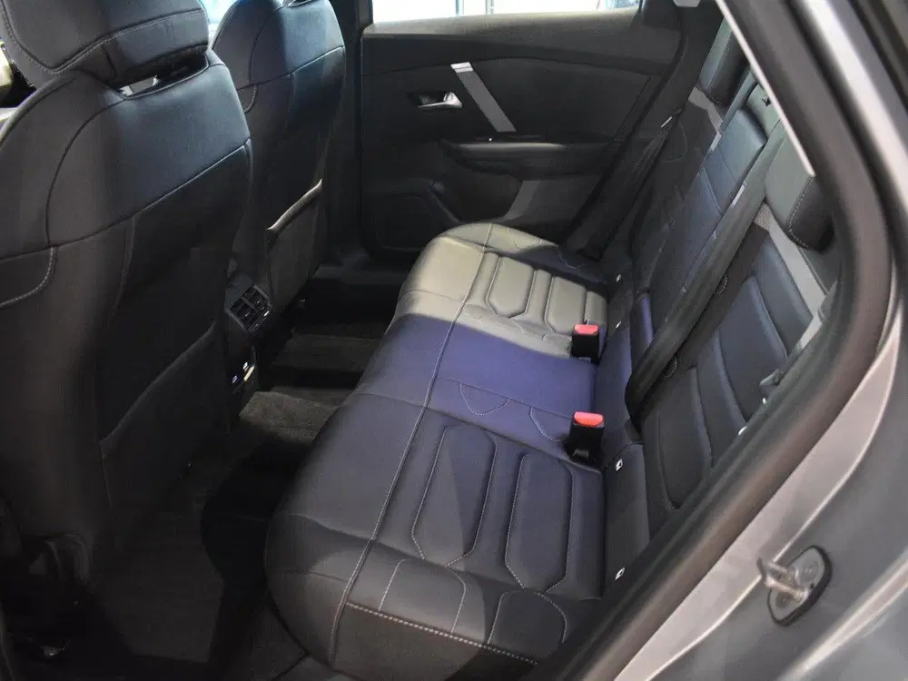 Citroën C4 1.2 Puretech Max Panoramadak uit 2024, foto 19