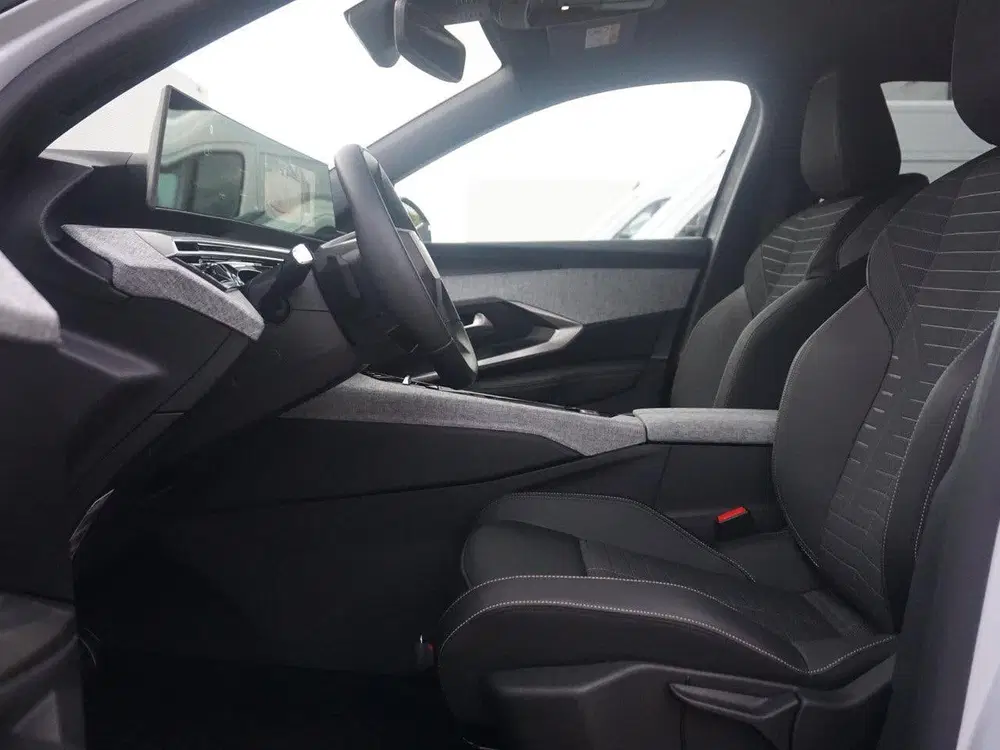 Peugeot 5008 1.2 Hybrid 136 Allure 7p uit 2025, foto 10