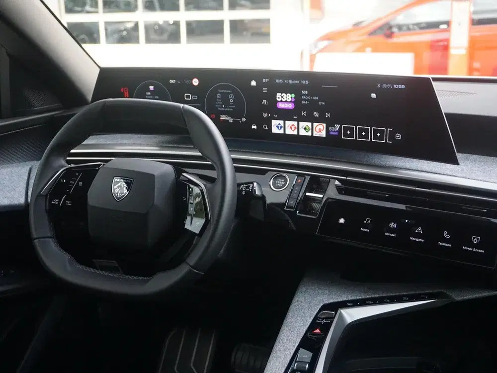 Peugeot 5008 1.2 Hybrid 136 Allure 7p uit 2025, foto 12