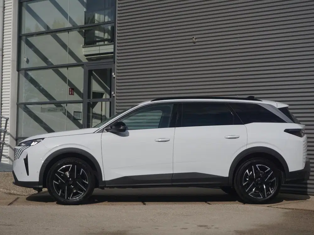 Peugeot 5008 1.2 Hybrid 136 Allure 7p uit 2025, foto 5