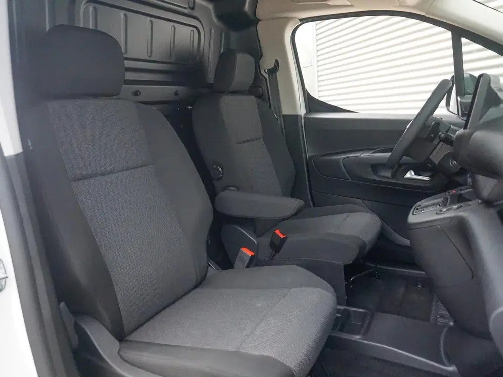 Opel Combo-E Electric L2 50kWh uit 2026, foto 15
