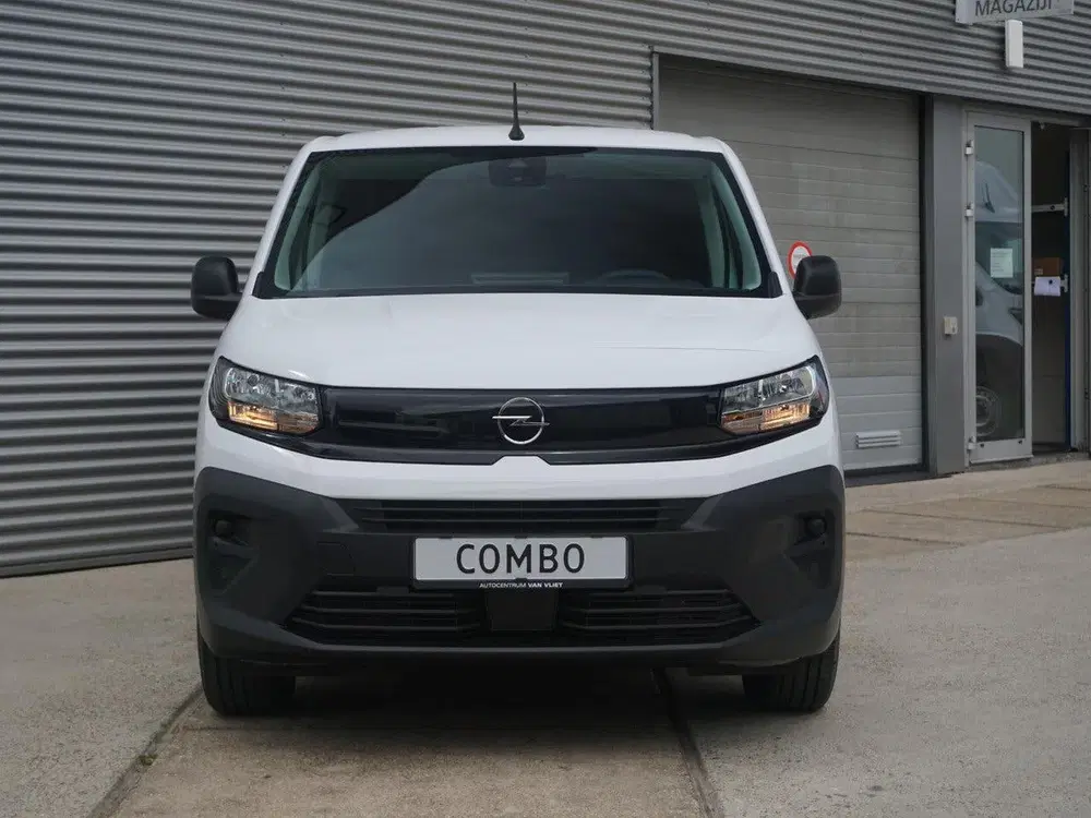 Opel Combo-E Electric L2 50kWh uit 2026, foto 2