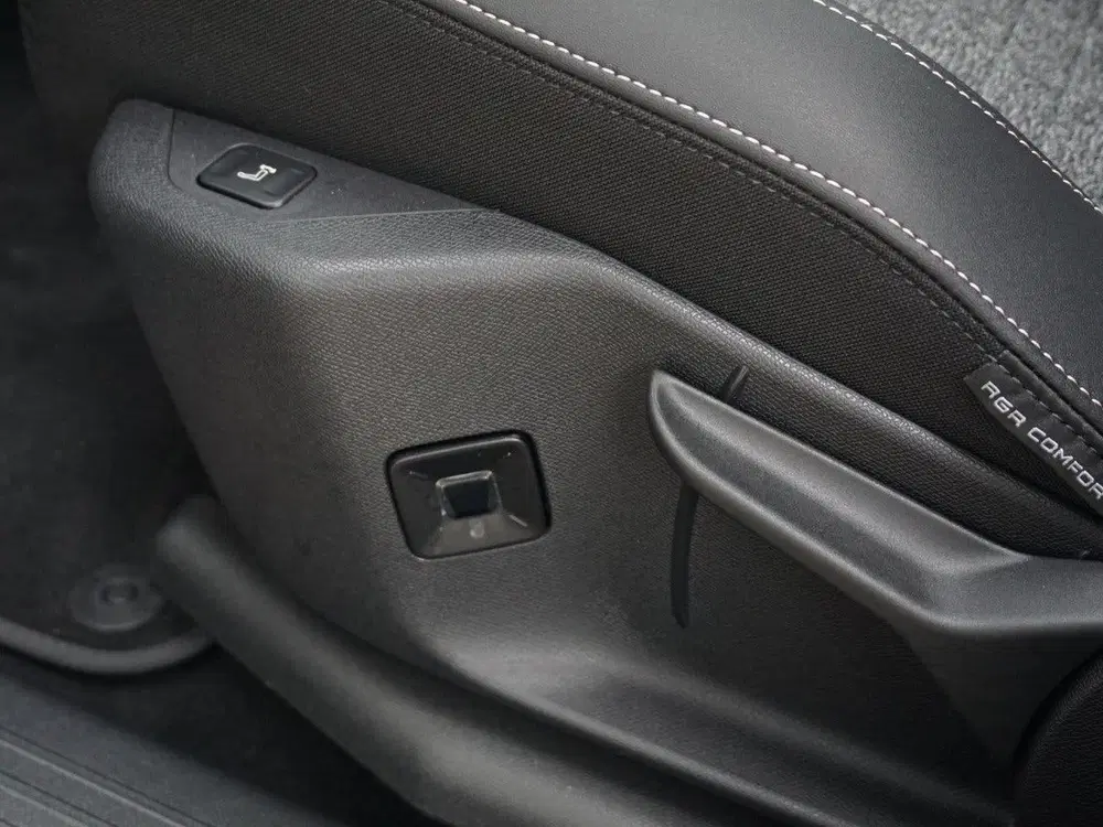 Peugeot 5008 1.2 Hybrid 145 Allure 7p 360 Camera uit 2025, foto 10