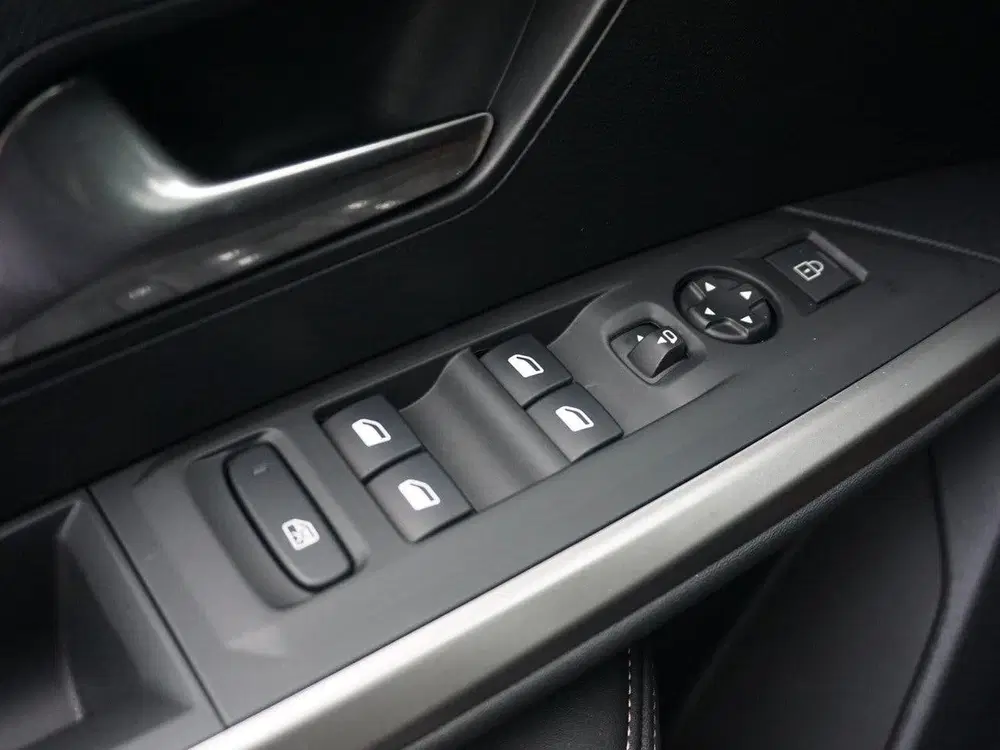 Peugeot 5008 1.2 Hybrid 145 Allure 7p 360 Camera uit 2025, foto 14