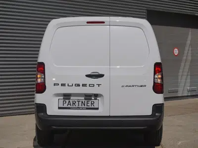 Peugeot E-Partner L1 50 kWh uit 2026