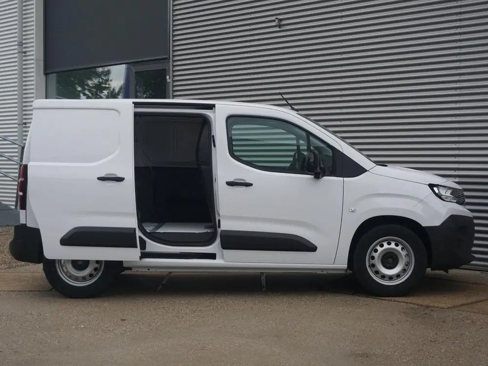 Peugeot E-Partner L1 50 kWh uit 2026, foto 6