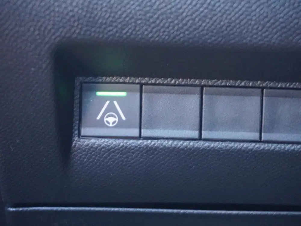 Peugeot 2008 1.2 Hybrid 145 GT 360 Camera (bj 2025) uit 2025, foto 16