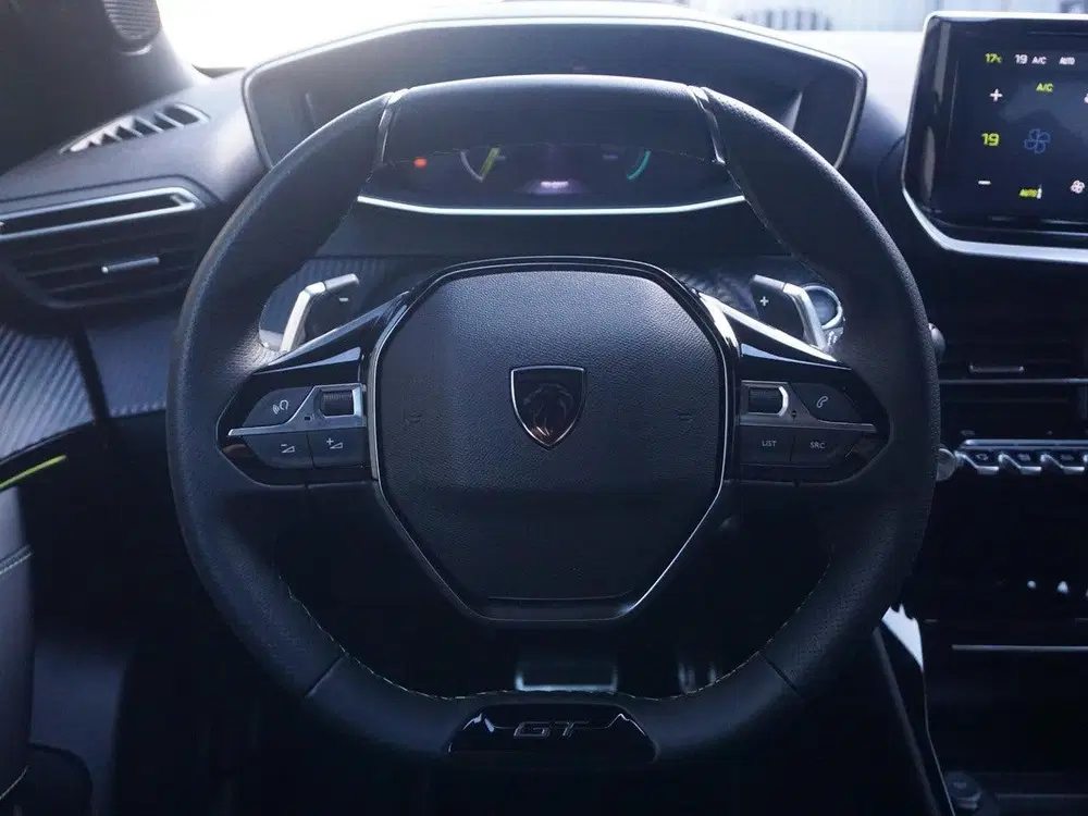 Peugeot 2008 1.2 Hybrid 145 GT 360 Camera (bj 2025) uit 2025, foto 17