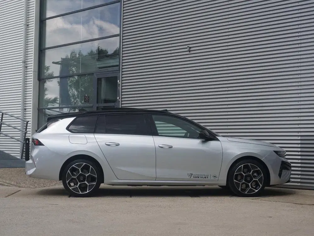 Opel Astra Sports Tourer 1.6 Turbo Plug In Hybrid Ult uit 2026, foto 4