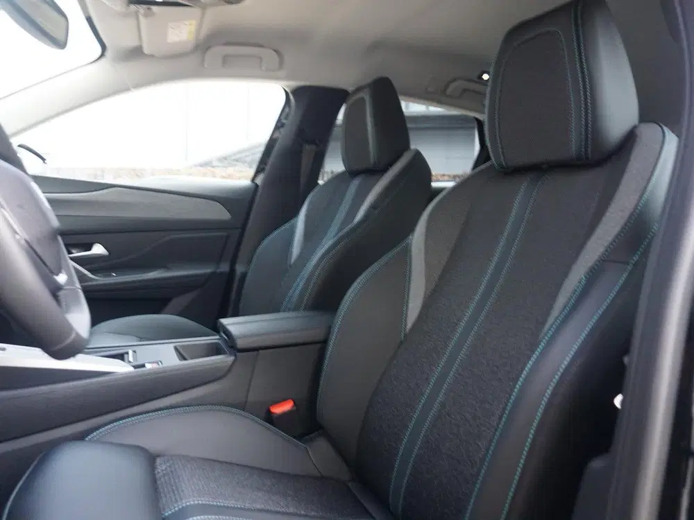 Peugeot 308 SW 1.6 Plug-in Hybrid 180 Allure Avantage uit 2025, foto 10