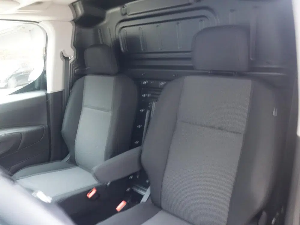Opel Combo-E Electric L2 50kWh uit 2026, foto 10