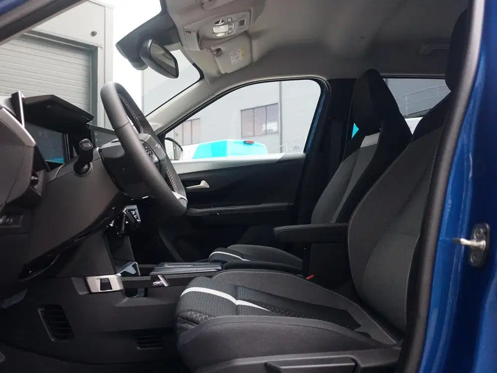 Opel Frontera 1.2 Turbo Hybrid GS Automaat 7 persoons uit 2025, foto 10