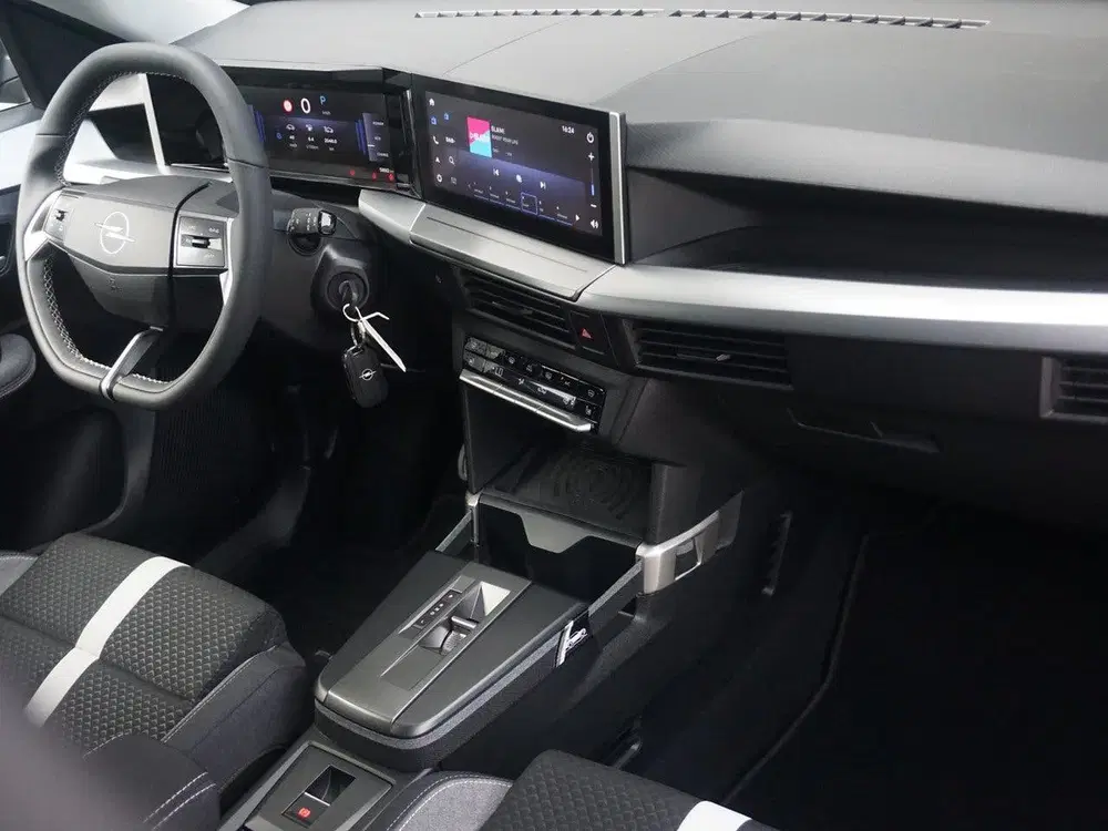 Opel Frontera 1.2 Turbo Hybrid GS Automaat 7 persoons uit 2025, foto 9