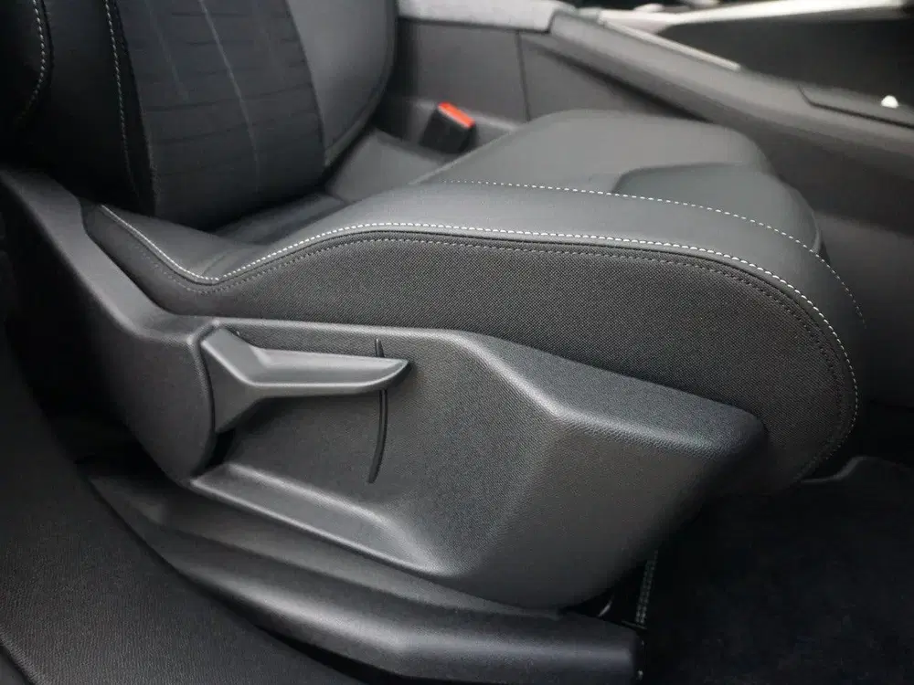 Peugeot 5008 1.2 Hybrid 145 GT 7p 360 Vision Camera uit 2025, foto 15