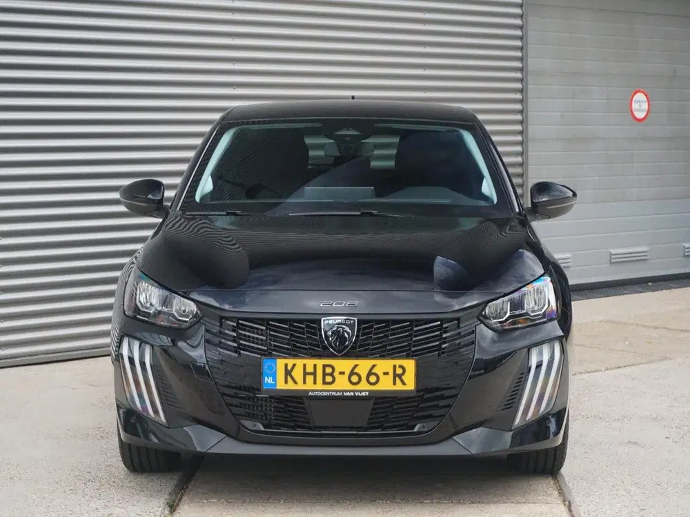 Peugeot 208 1.2 Hybrid 110 e-DCS6 Business Parkeercame uit 2026, foto 3