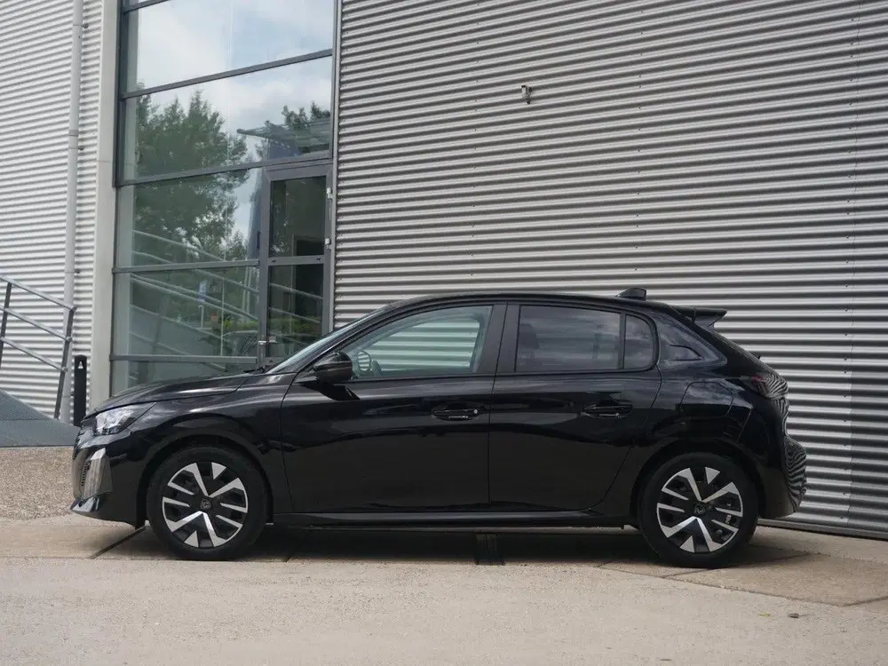 Peugeot 208 1.2 Hybrid 110 e-DCS6 Business Parkeercame uit 2026, foto 5