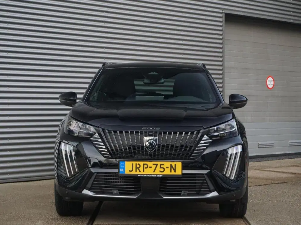 Peugeot 2008 1.2 Hybrid 145 GT uit 2025, foto 5
