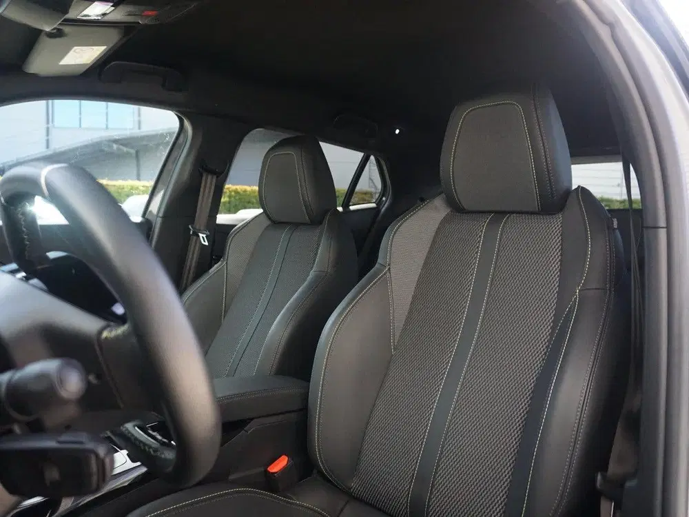 Peugeot 2008 EV GT Avantage 54 kWh Carplay (bj 2025) uit 2025, foto 10