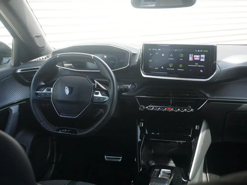 Peugeot 2008 EV GT Avantage 54 kWh Carplay (bj 2025) uit 2025, foto 11