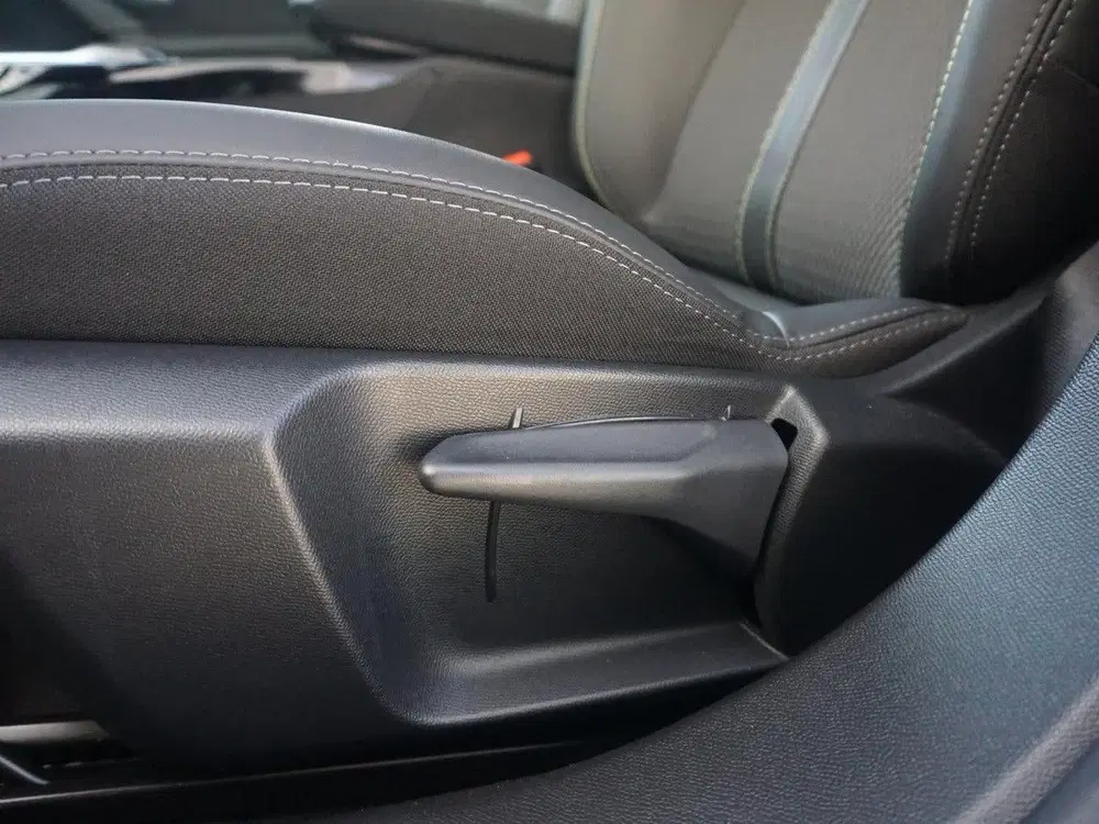 Peugeot 2008 EV GT Avantage 54 kWh Carplay (bj 2025) uit 2025, foto 13