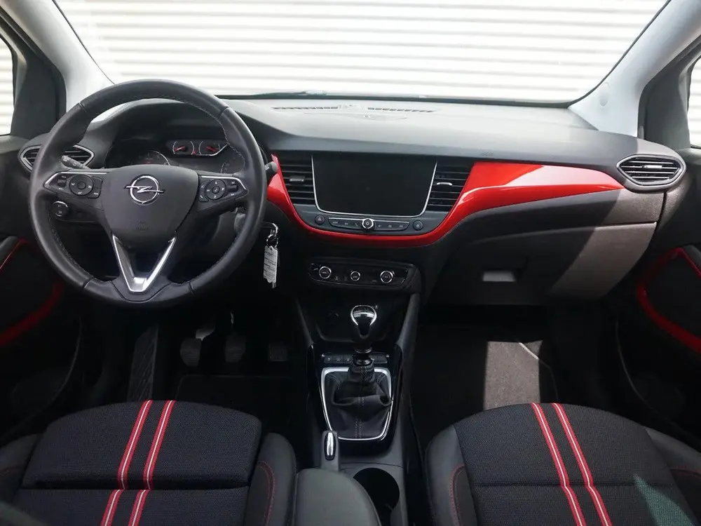 Opel Crossland 1.2 Turbo GS Line Navi uit 2022, foto 9