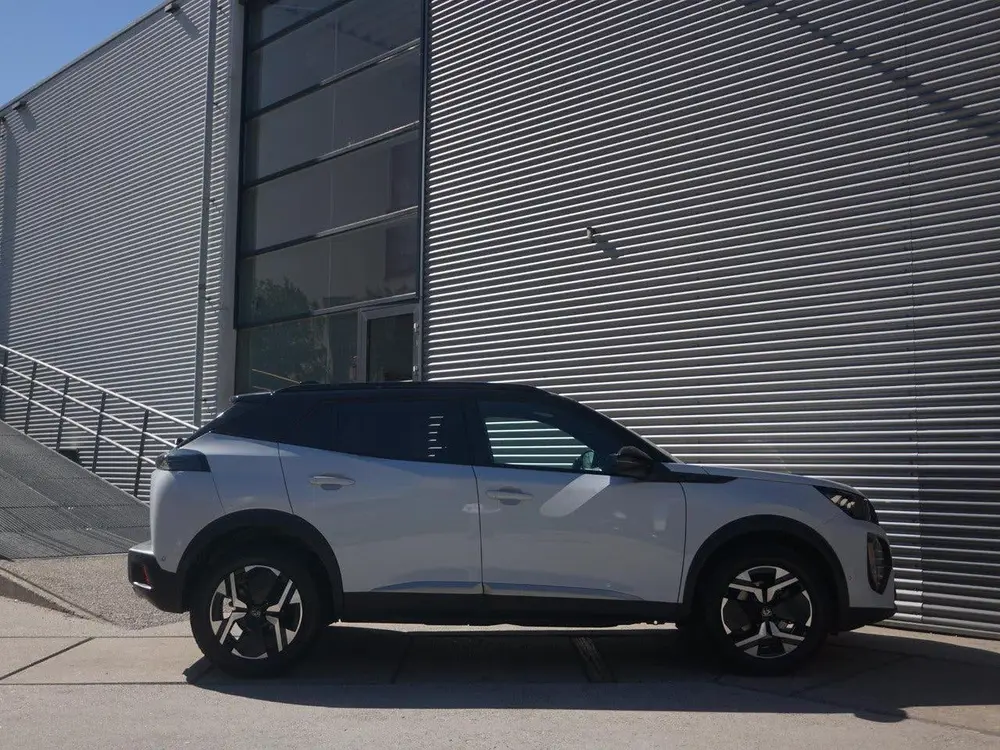 Peugeot 2008 1.2 Hybrid 145 GT 360 Camera (bj 2025) uit 2025, foto 6