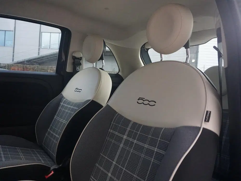 Fiat 500 1.0 Hybrid Lounge uit 2021, foto 9