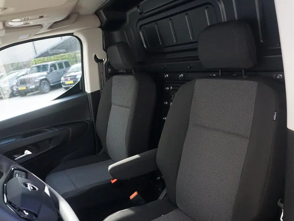 Opel Combo-E Electric L1 50kWh uit 2026, foto 12