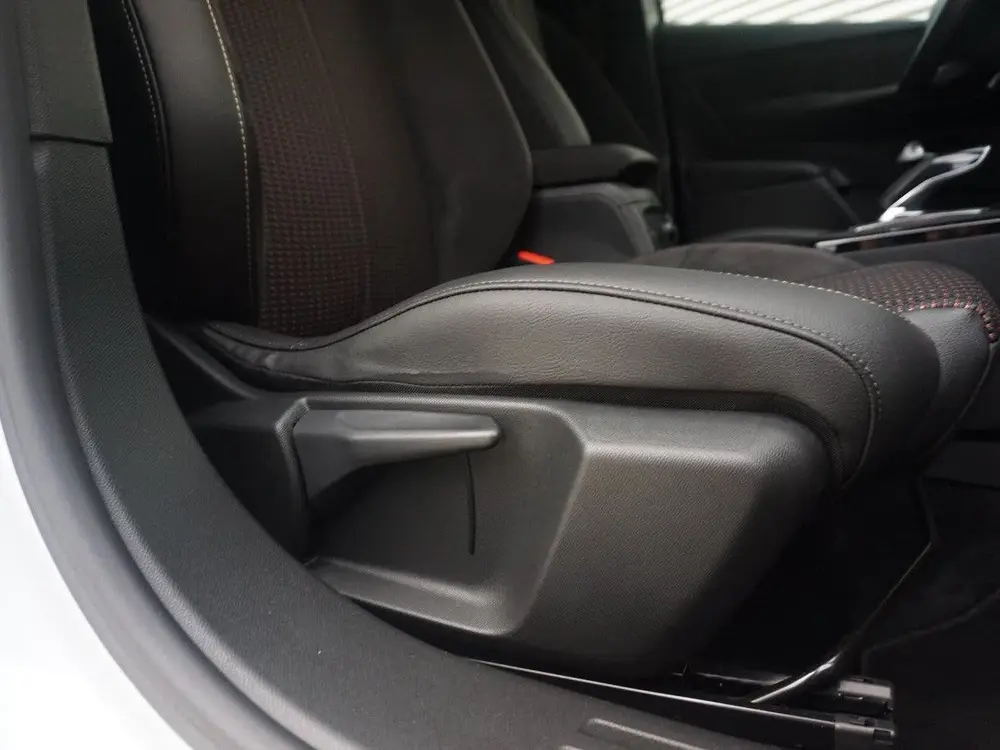 DS Automobiles 3 DS DS 3 Crossback 1.2 TURBO 130 Performance Line Parkeerhulp uit 2020, foto 14