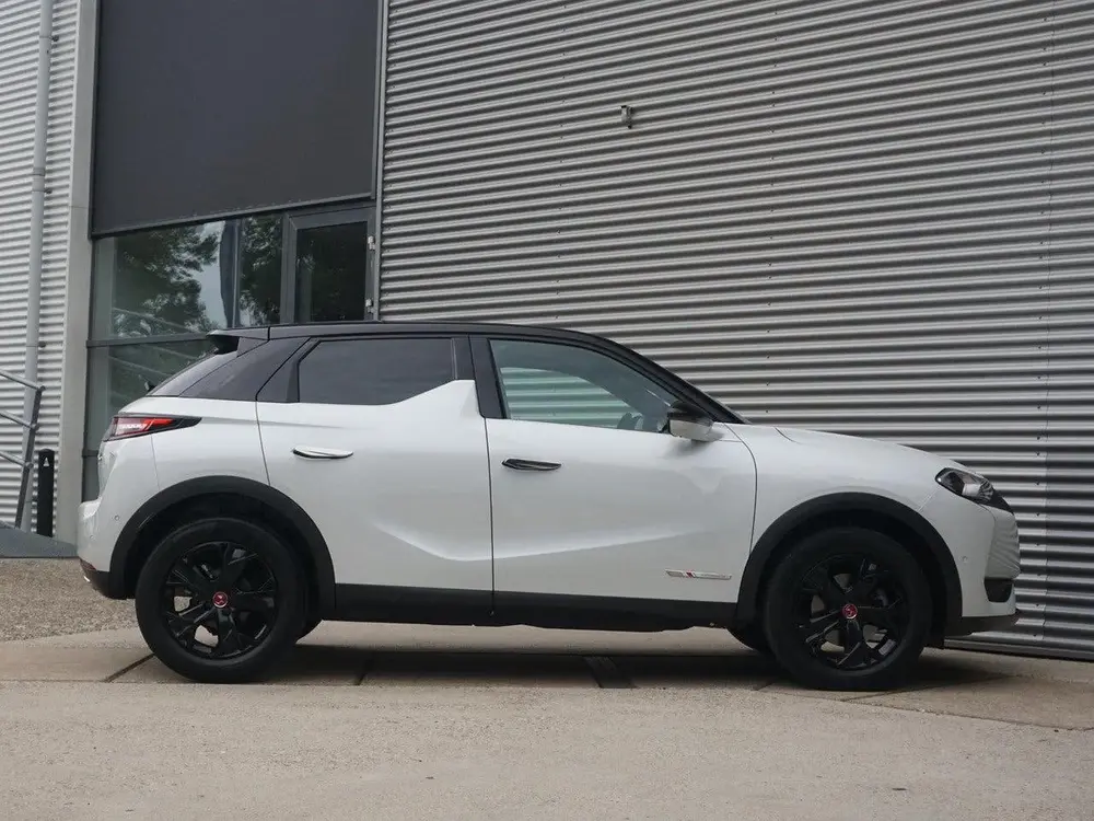 DS Automobiles 3 DS DS 3 Crossback 1.2 TURBO 130 Performance Line Parkeerhulp uit 2020, foto 4