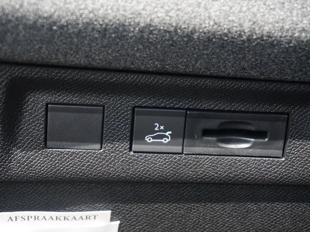 Opel Grandland 1.2 Turbo Hybrid Business Edition Panorama uit 2026, foto 16