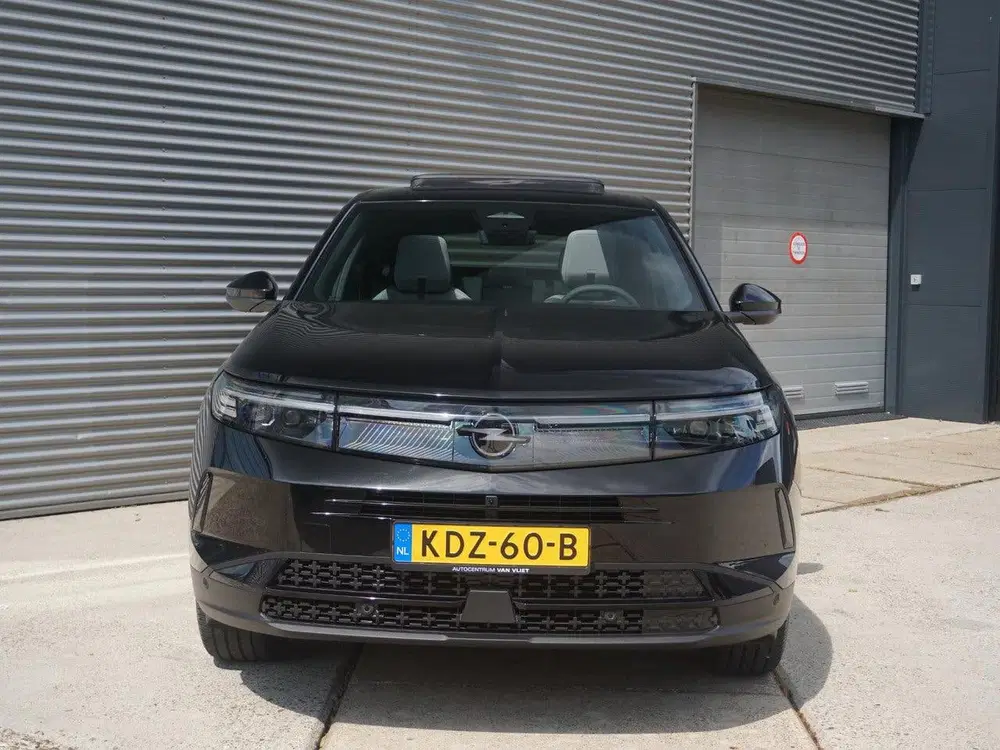 Opel Grandland 1.2 Turbo Hybrid Business Edition Panorama uit 2026, foto 3