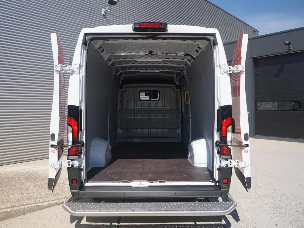 Opel Movano Electric 3.5t L4H2 Zwaar 110 kWh DPD uit 2026, foto 7