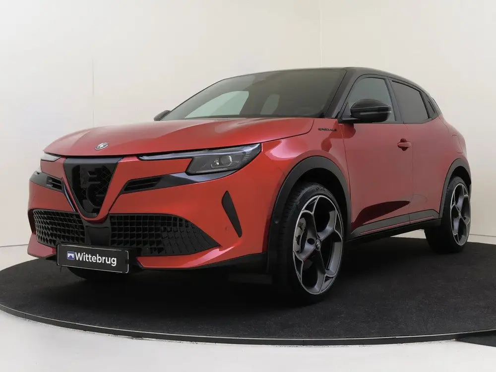 Alfa Romeo Junior 1.2 Turbo Hybrid Ibrida Speciale YP uit 2025