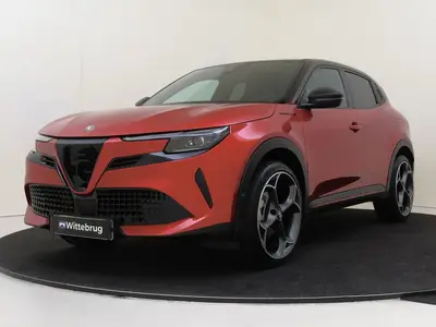Alfa Romeo Junior 1.2 Turbo Hybrid Ibrida Speciale YP uit 2025