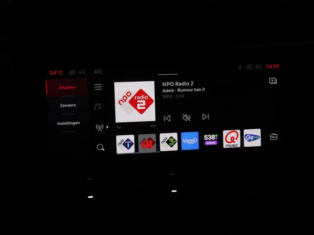 Alfa Romeo Junior 1.2 Turbo Hybrid Ibrida Speciale YP uit 2025, foto 16