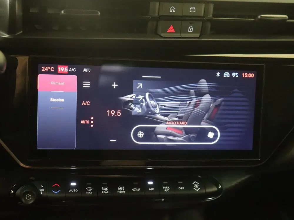 Alfa Romeo Junior 1.2 Turbo Hybrid Ibrida Speciale YP uit 2025, foto 20