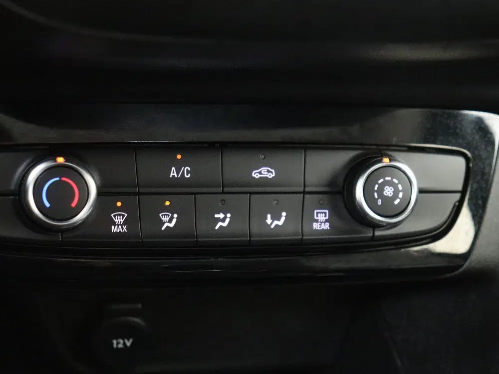 Opel Corsa 1.2 YP (bj 2024) uit 2024, foto 16