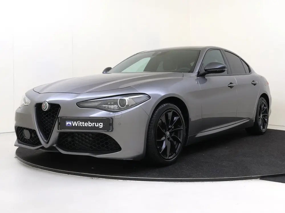 Alfa Romeo Giulia 2.0T Super | Navigatie | Camera | Lederen uit 2020